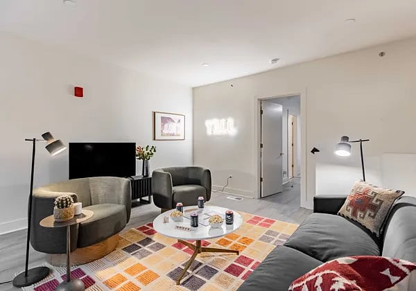 Furnished Finder property 812303_19 photo 9