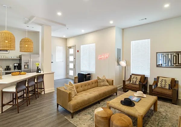 Furnished Finder property 812303_4 photo 27