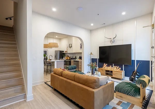 Furnished Finder property 812303_8 photo 4