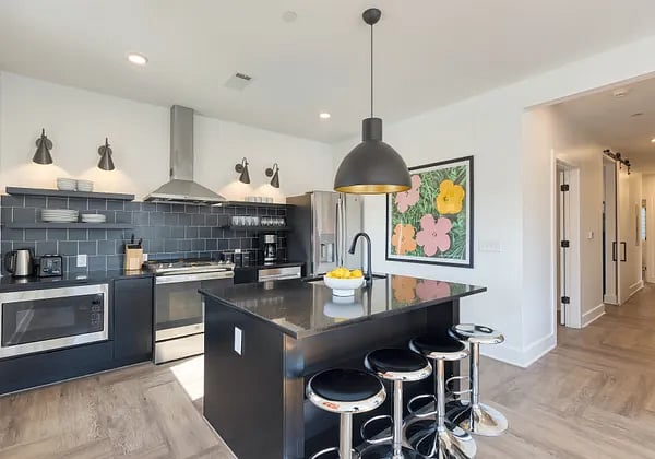 Furnished Finder property 812305_13 photo 7