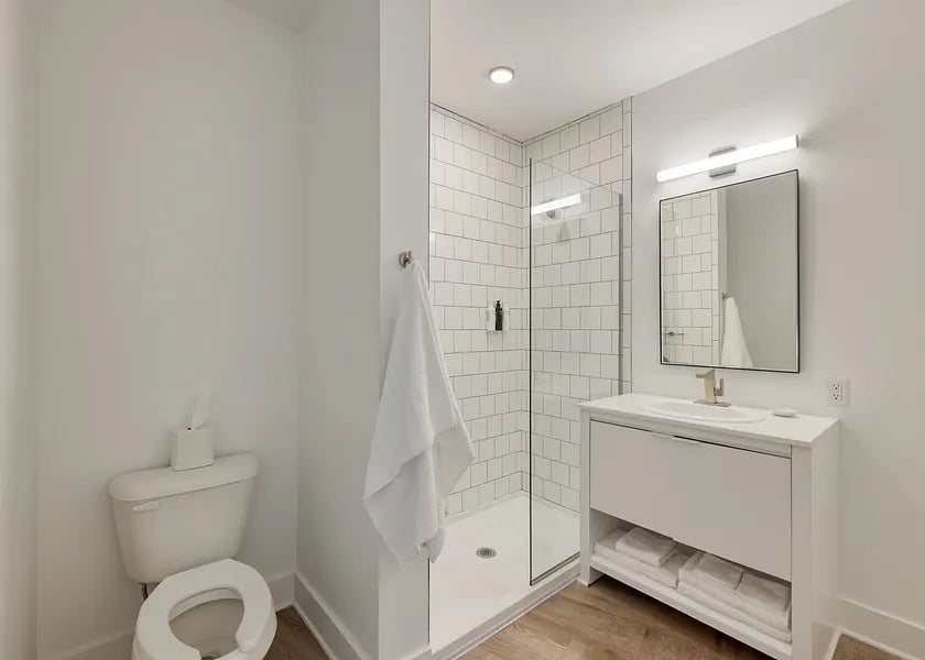 Furnished Finder property 812305_15 photo 31