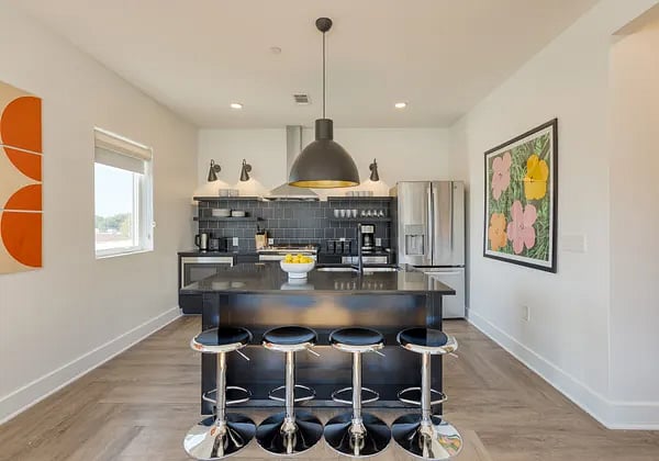 Furnished Finder property 812305_19 photo 10