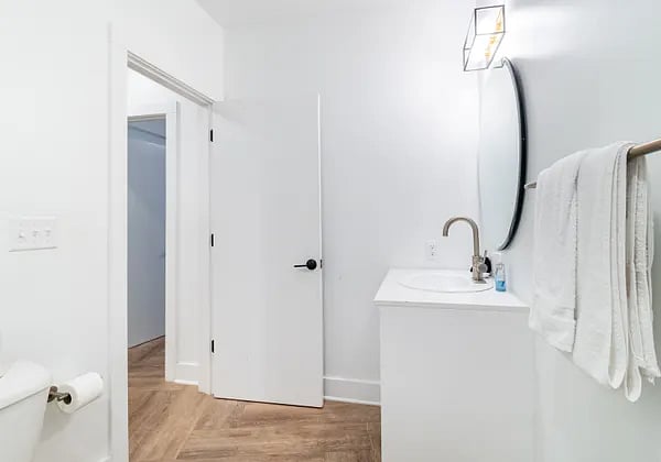 Furnished Finder property 812305_20 photo 30