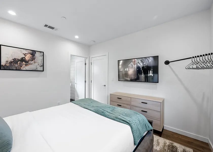 Furnished Finder property 812312_1 photo 12