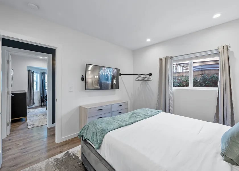 Furnished Finder property 812312_1 photo 13