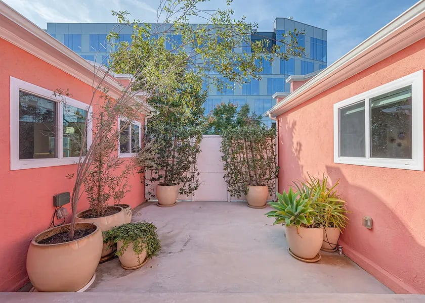 Furnished Finder property 812316_1 photo 16