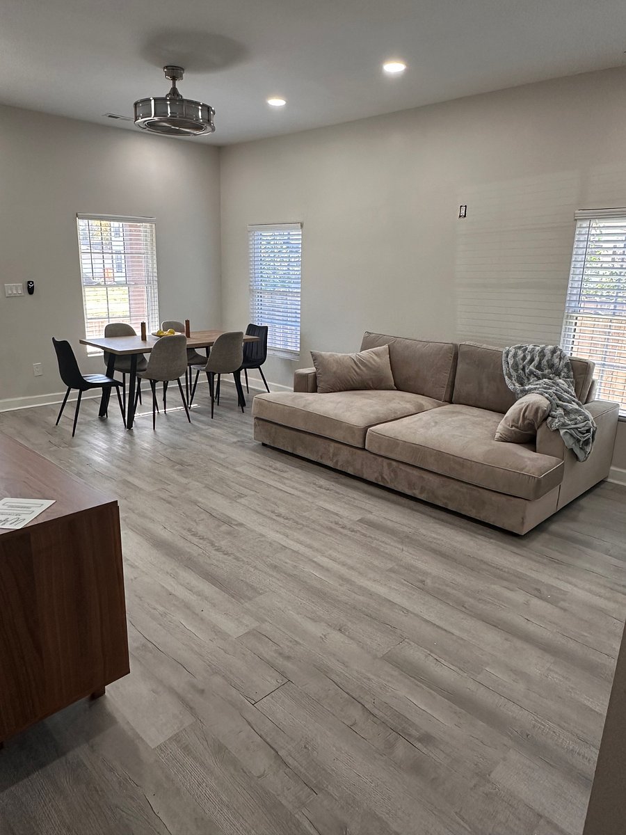 Furnished Finder property 812327_2 photo 6