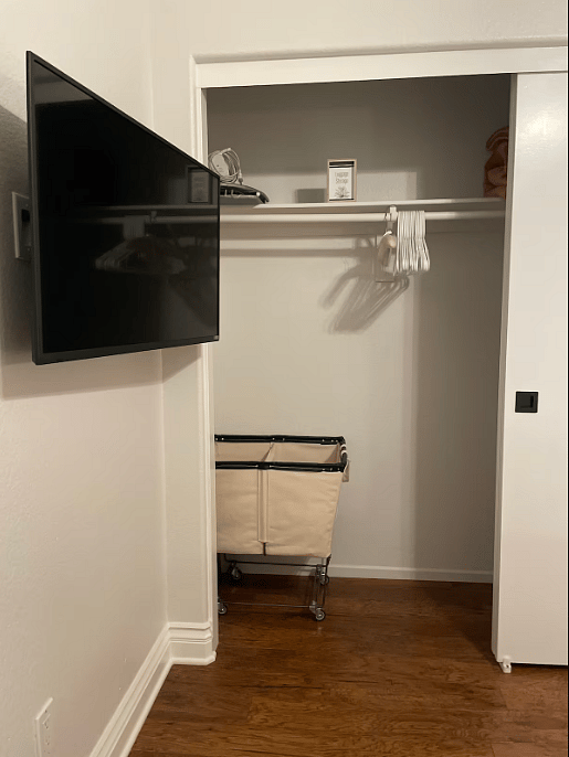 Tv in bedroom and large closet for cloths and luggage