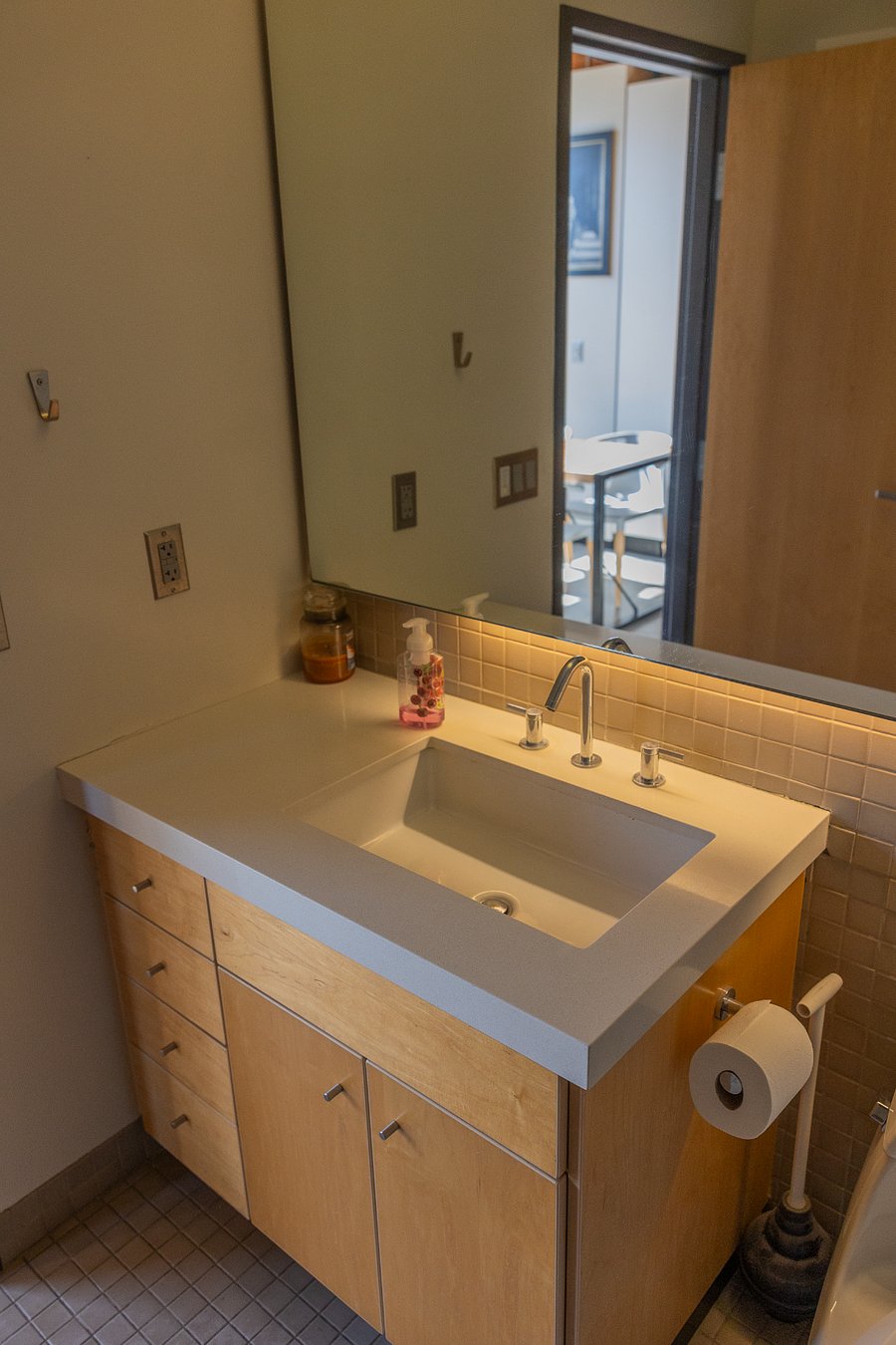 Furnished Finder property 812492_1 photo 23