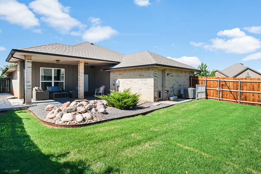 Furnished Finder property 812512_1 photo 35
