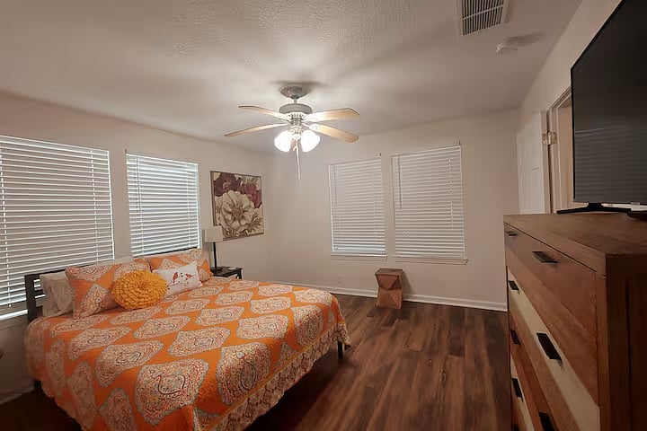 Furnished Finder property 812514_1 photo 12