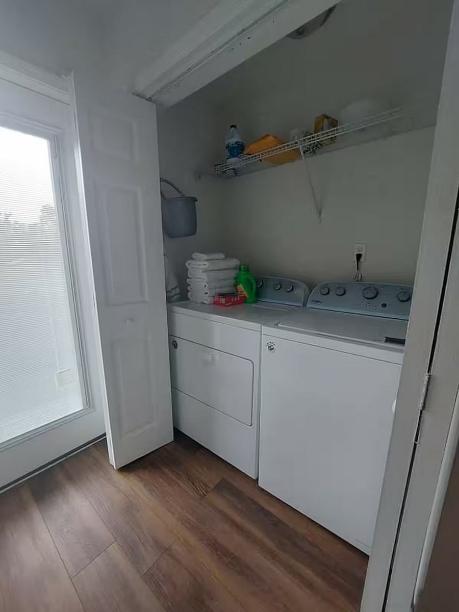 Furnished Finder property 812514_1 photo 16