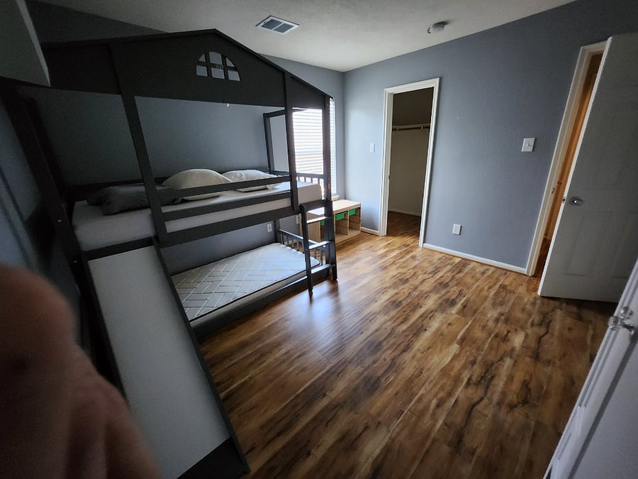 Furnished Finder property 812533_1 photo 22