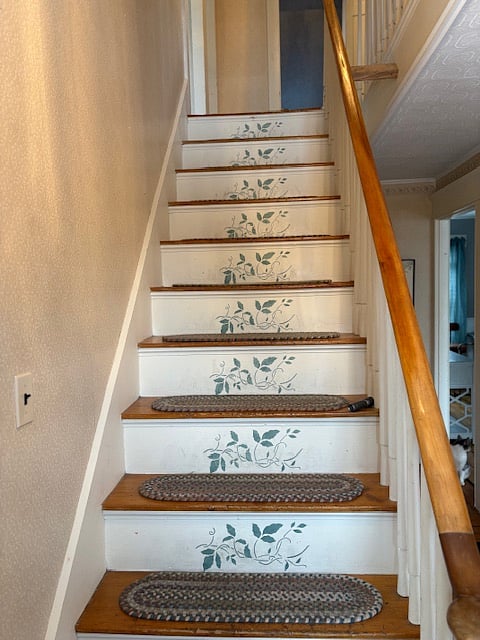 Entrance to 2nd floor
