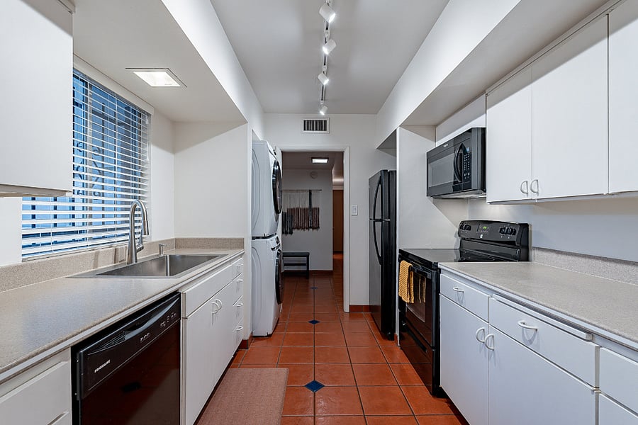 Furnished Finder property 812580_1 photo 6