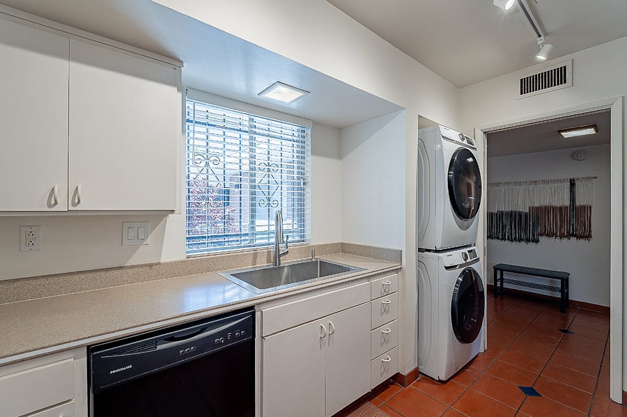 Furnished Finder property 812580_1 photo 7