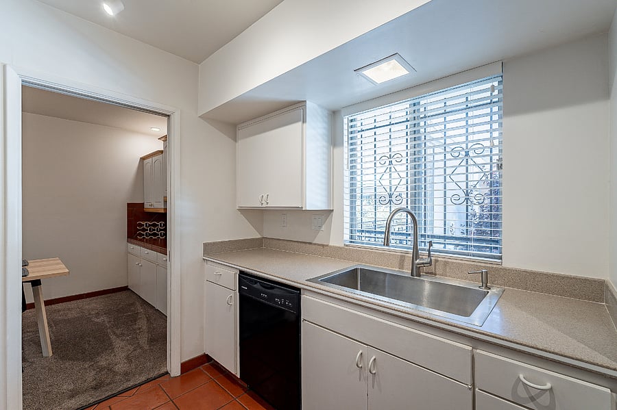 Furnished Finder property 812580_1 photo 8
