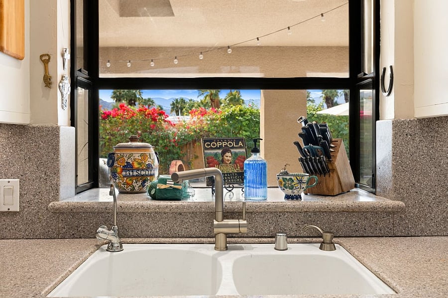 Furnished Finder property 812584_1 photo 11