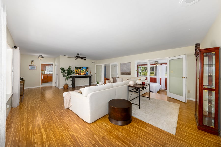 Furnished Finder property 812603_1 photo 8