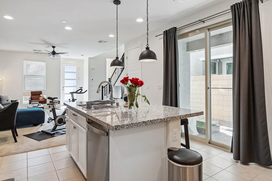 Furnished Finder property 812653_1 photo 7