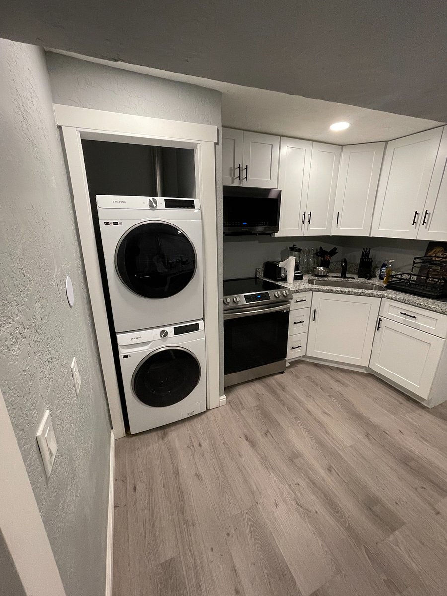 Furnished Finder property 812658_1 photo 17