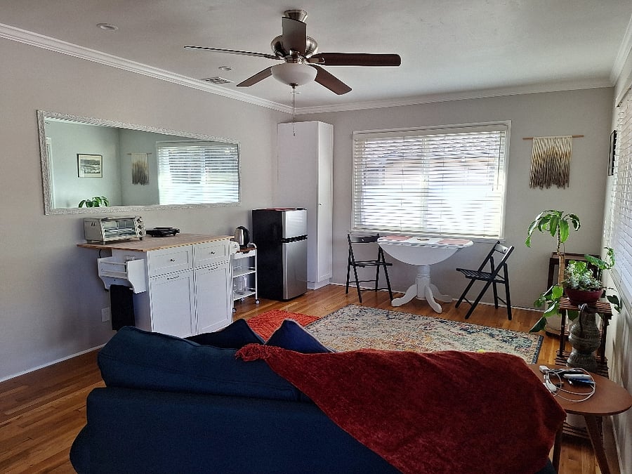 Living room space w/ kitchenette