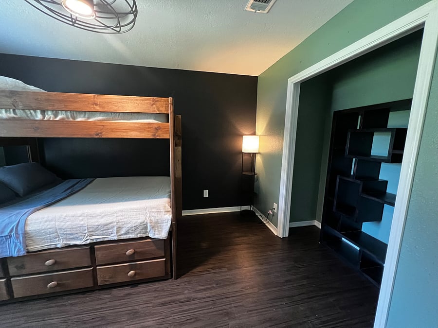 Furnished Finder property 812946_1 photo 10