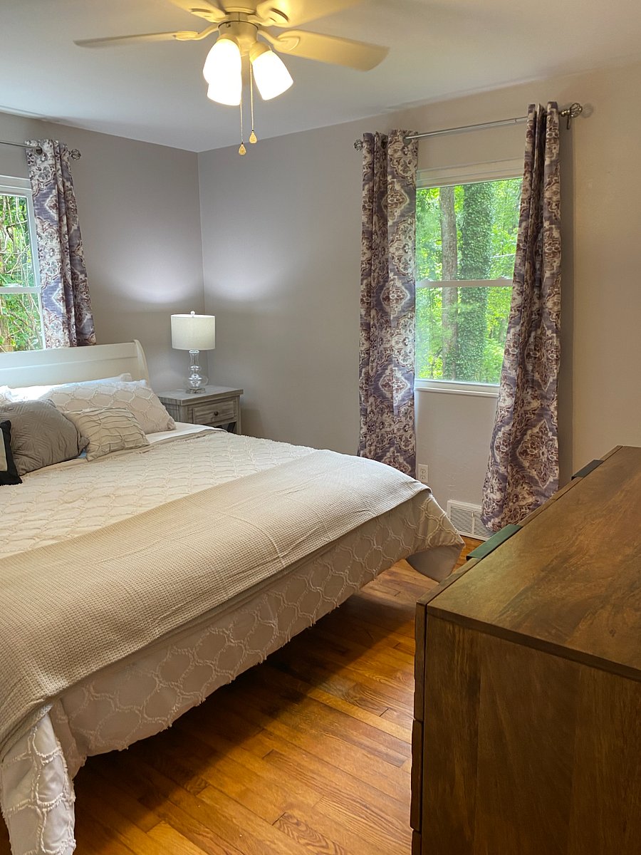 Bedroom with King Bed