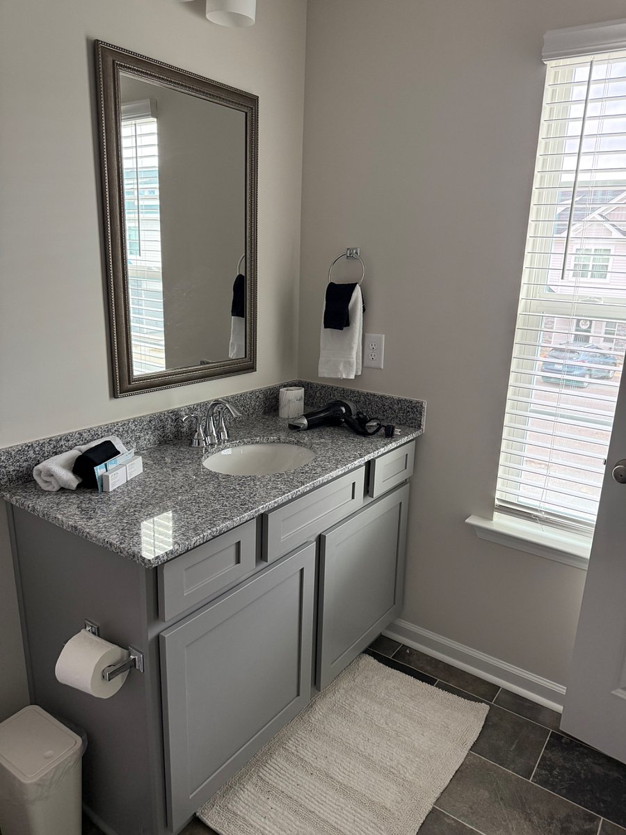 Furnished Finder property 812979_1 photo 12