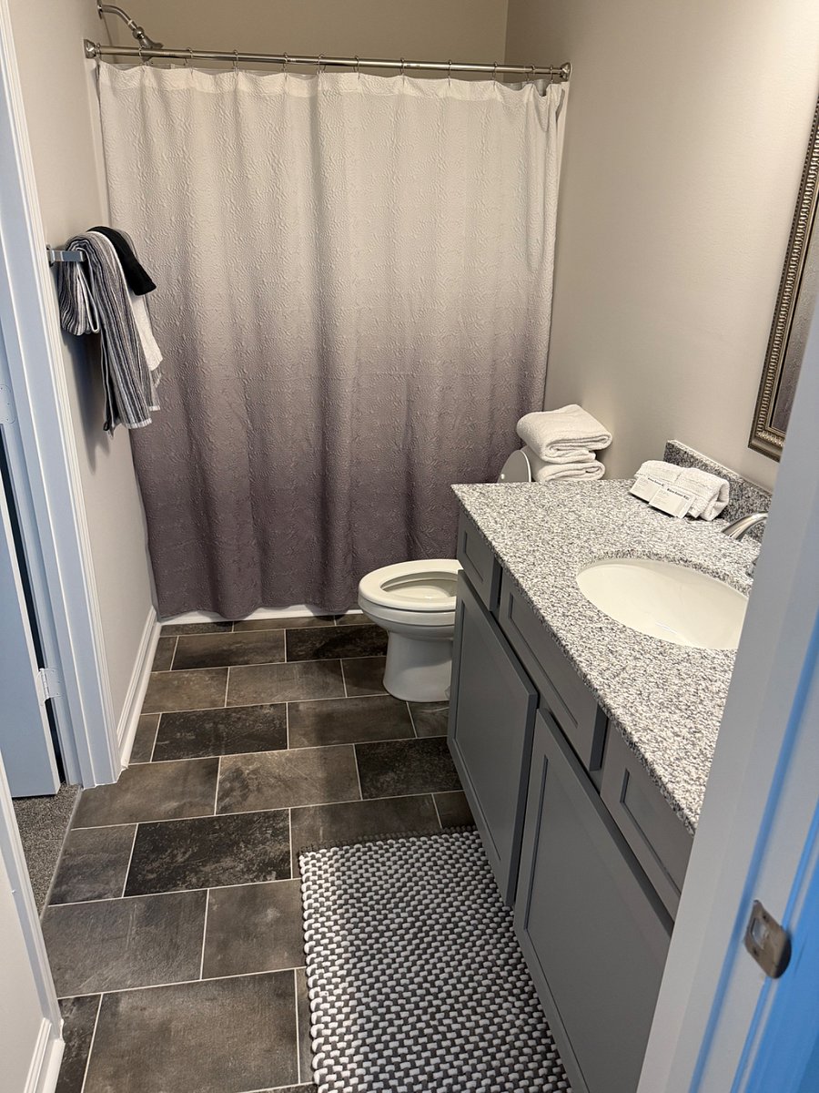 Furnished Finder property 812979_1 photo 18