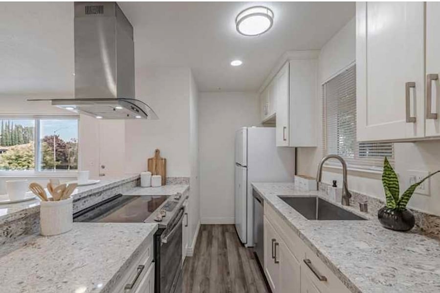 Furnished Finder property 812996_1 photo 6