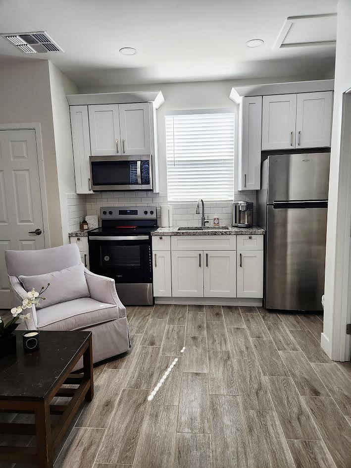 Furnished Finder property 813015_1 photo 4