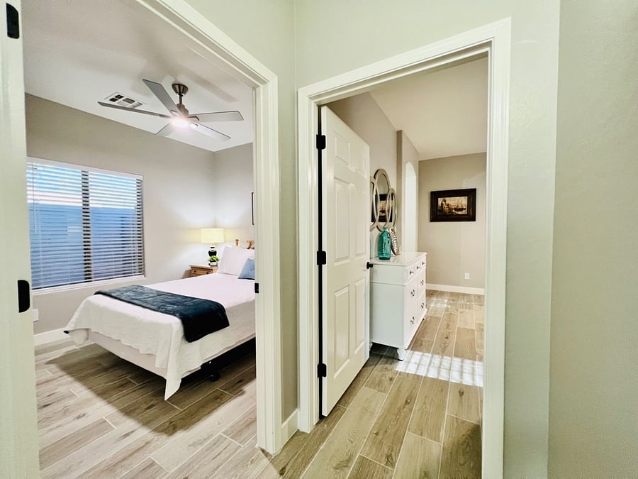 Furnished Finder property 813081_1 photo 18