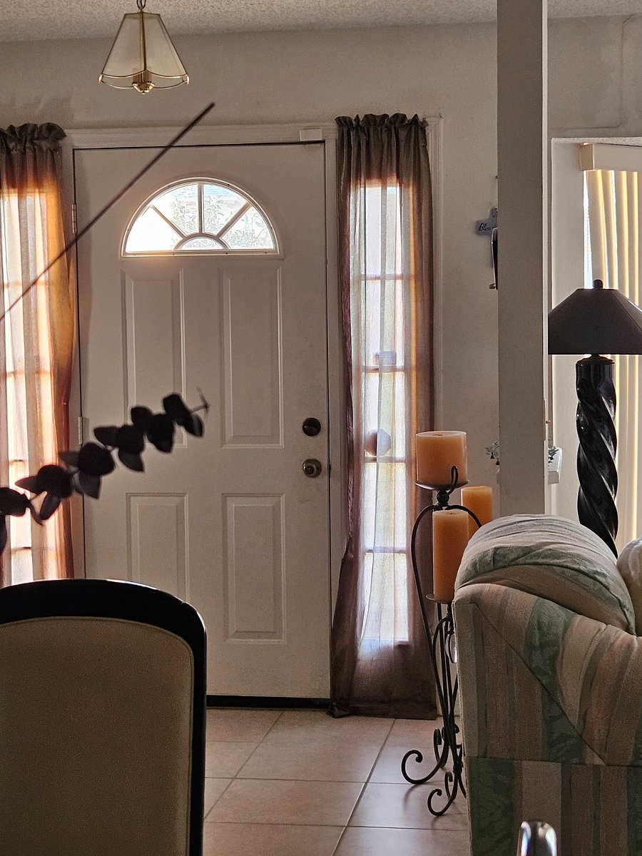 Furnished Finder property 813092_1 photo 3