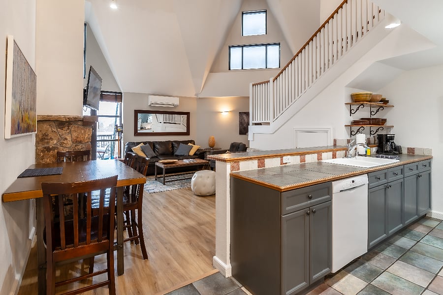 Furnished Finder property 813105_1 photo 1