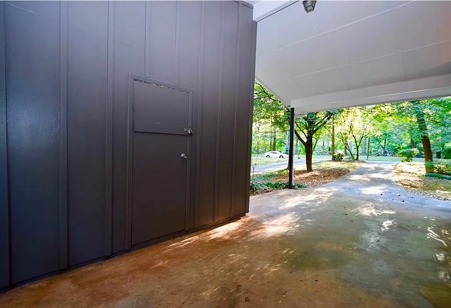 Cover carport.