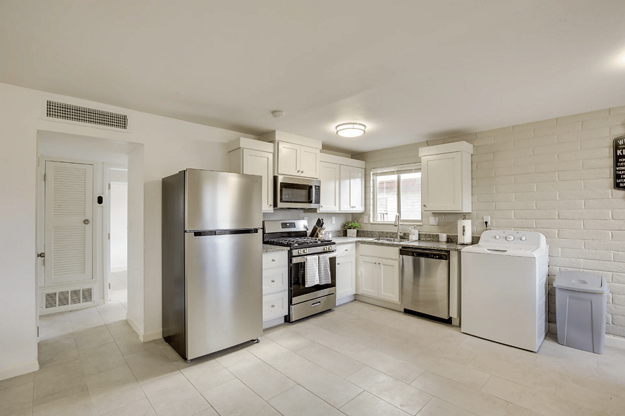 Furnished Finder property 813135_1 photo 4