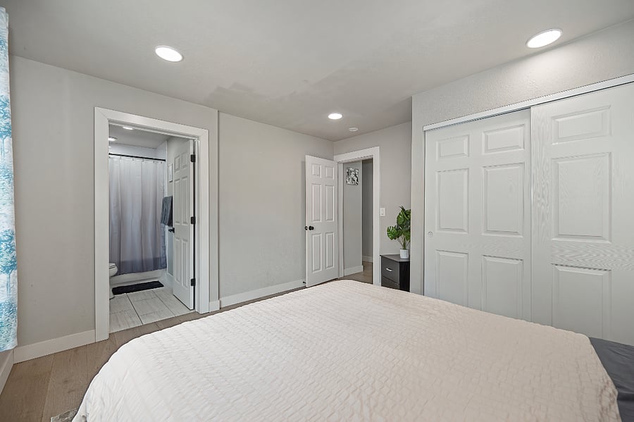 Furnished Finder property 813179_1 photo 26