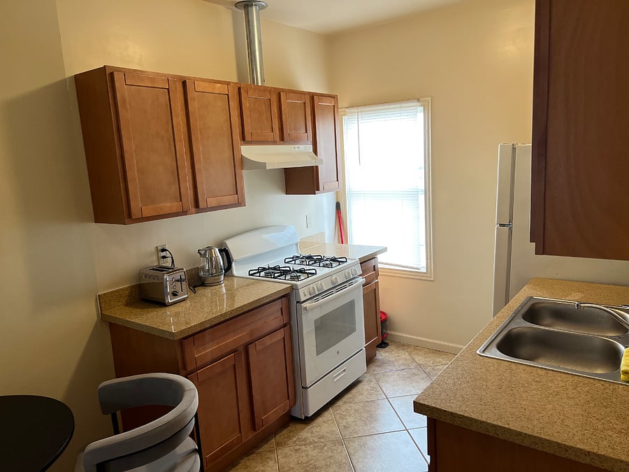 Furnished Finder property 813200_1 photo 9