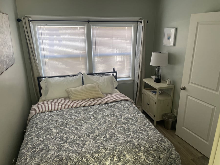 Queen side Bed
