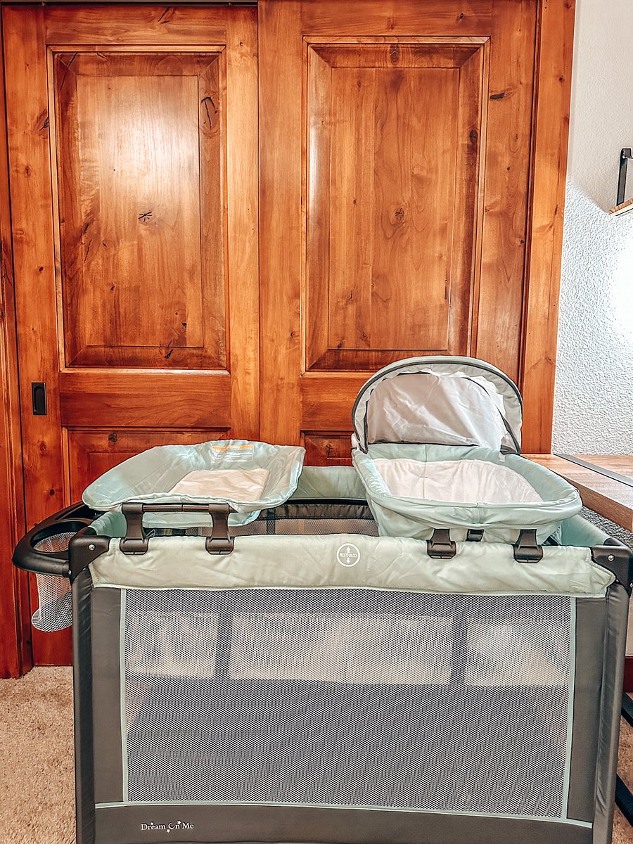 Easy set-up for families traveling with young children.