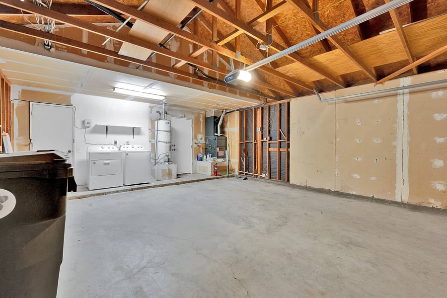 2-car garage with washer and gas dryer