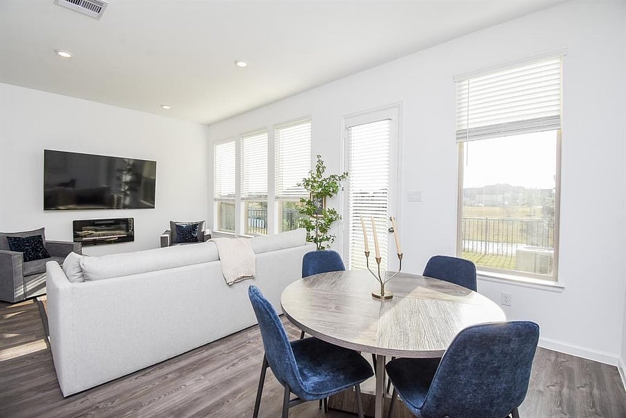 Furnished Finder property 813287_1 photo 24