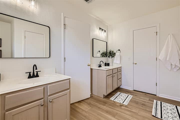 Furnished Finder property 813304_1 photo 22
