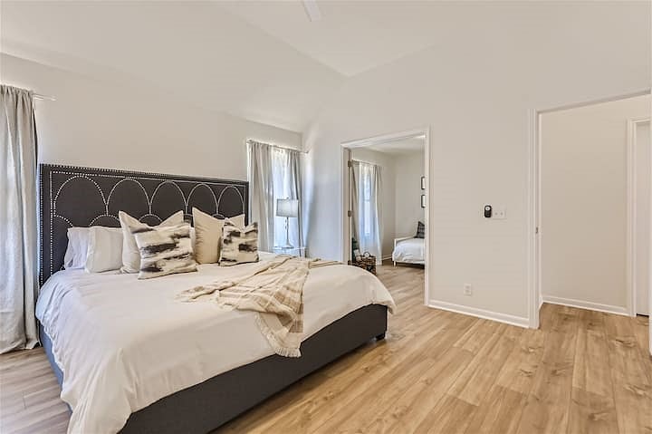 Furnished Finder property 813304_1 photo 15