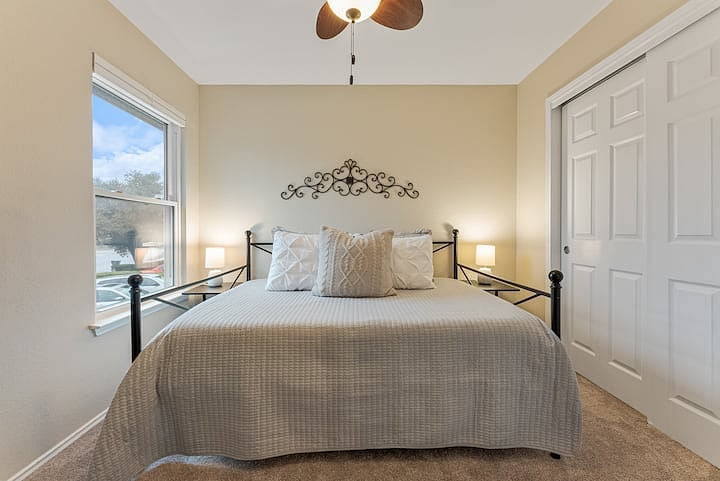 Furnished Finder property 813305_1 photo 17