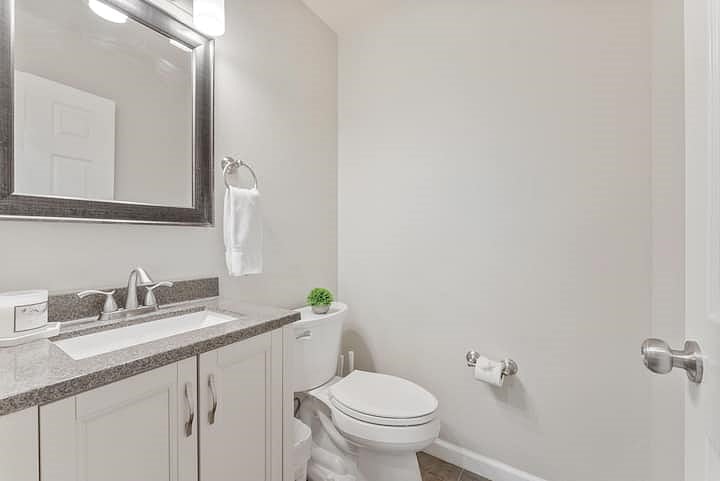 Furnished Finder property 813305_1 photo 29