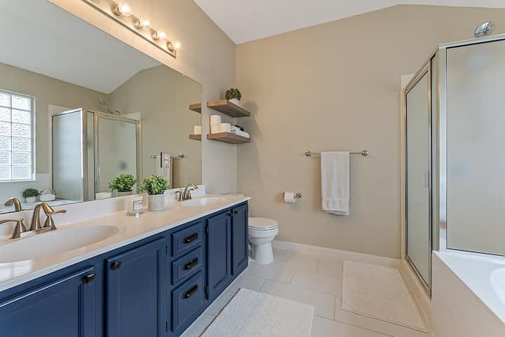 Furnished Finder property 813305_1 photo 30