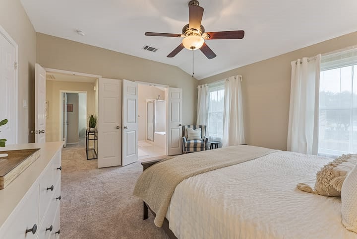 Furnished Finder property 813305_1 photo 23