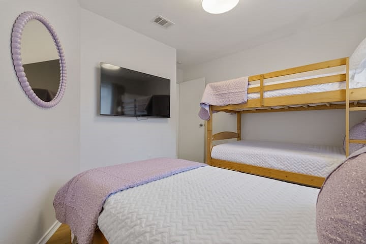 Furnished Finder property 813306_1 photo 25